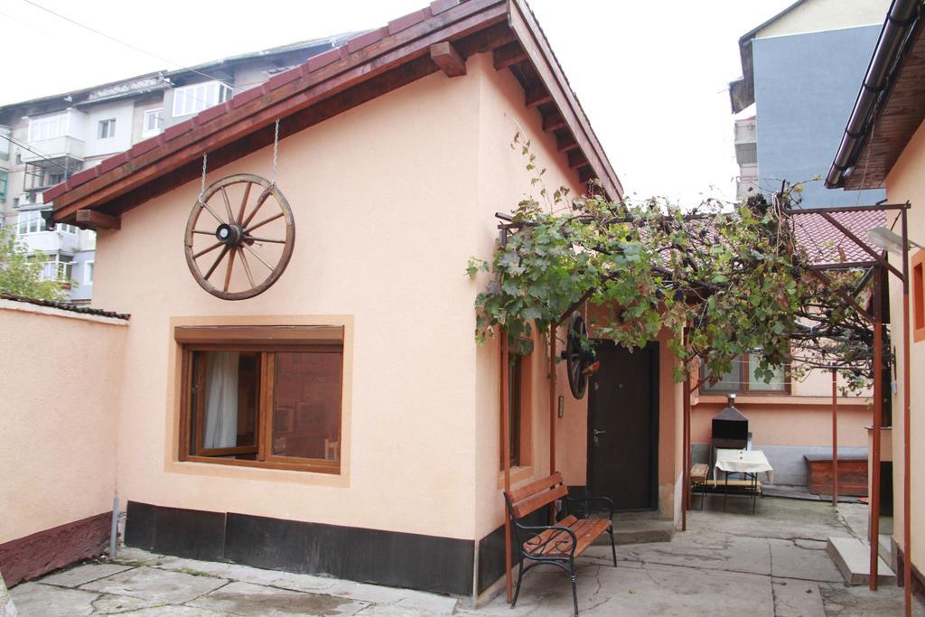 La Mihai Lupeni  Exterior photo